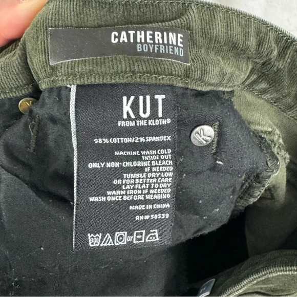 Kut From The Kloth Catherine Boyfriend Style Green Corduroy Pants Size 14 - Picture 6 of 7